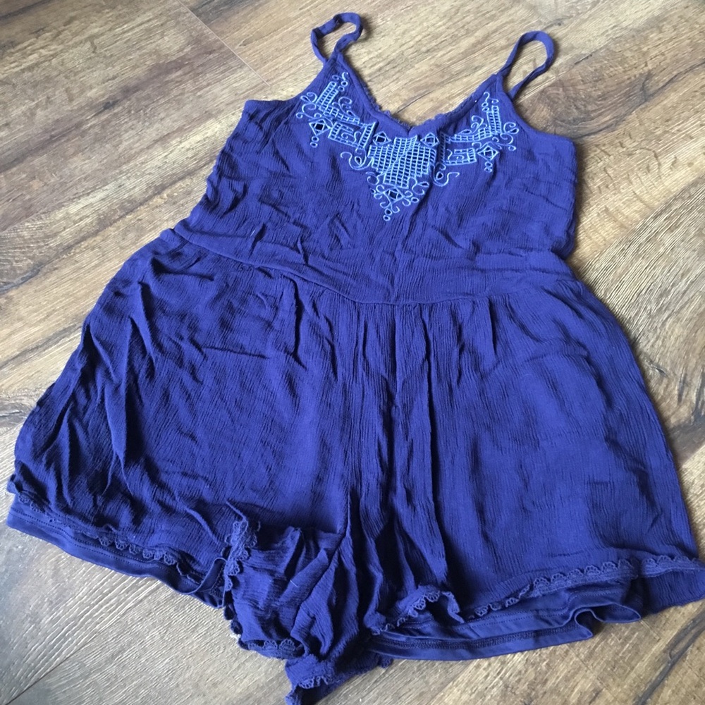 ROMPER - Picture 3 of 5